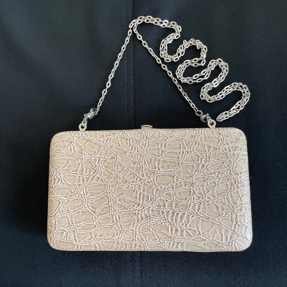 Wallet, Clutch, with Chain. Taupe, Tan